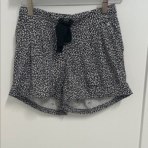 lululemon athletica Black and White High Waist Women's Shorts